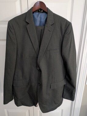 JFerrar Men’s Charcoal Gray Pinstripe Suit